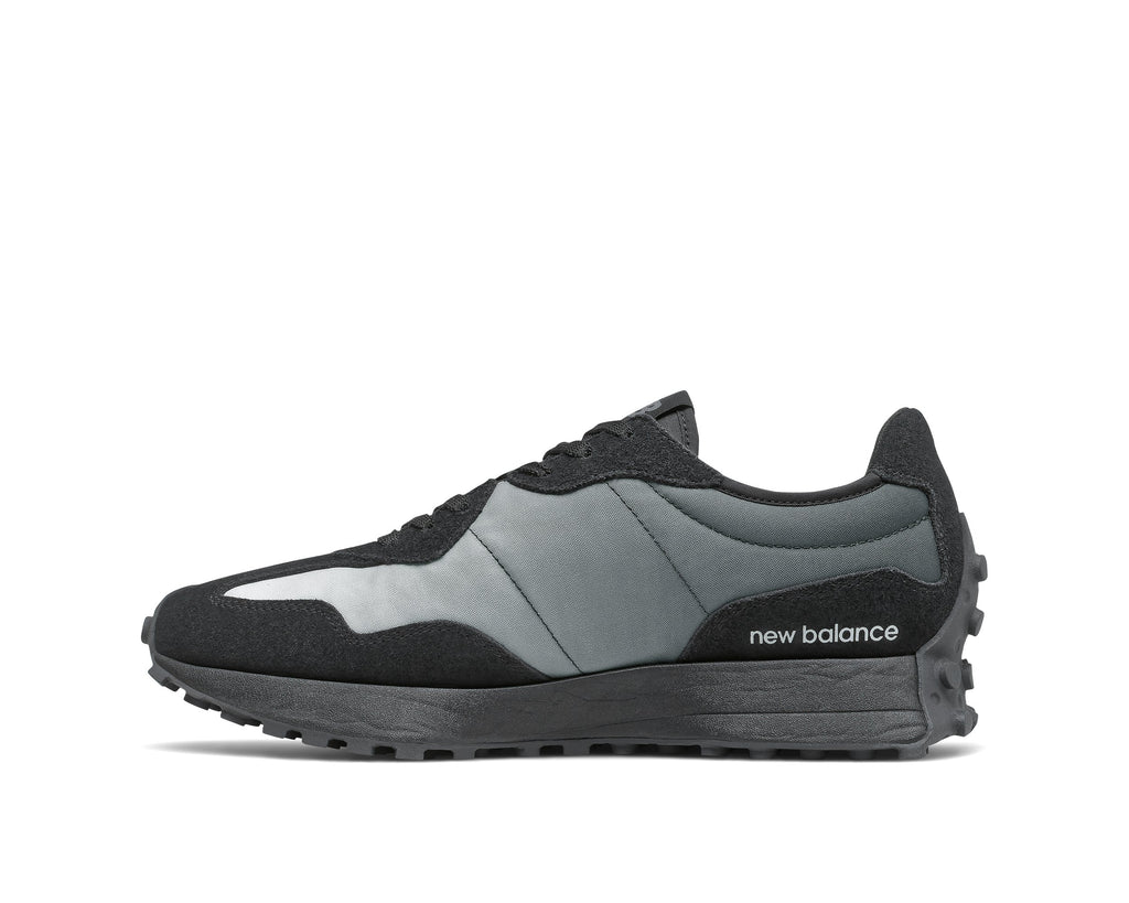 BLACK WITH SUMMER FOG